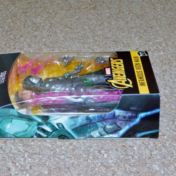 Hasbro Marvel Legends Avengers Infamous Iron Man MIB New Walgreens Exclusive - Picture 5 of 9